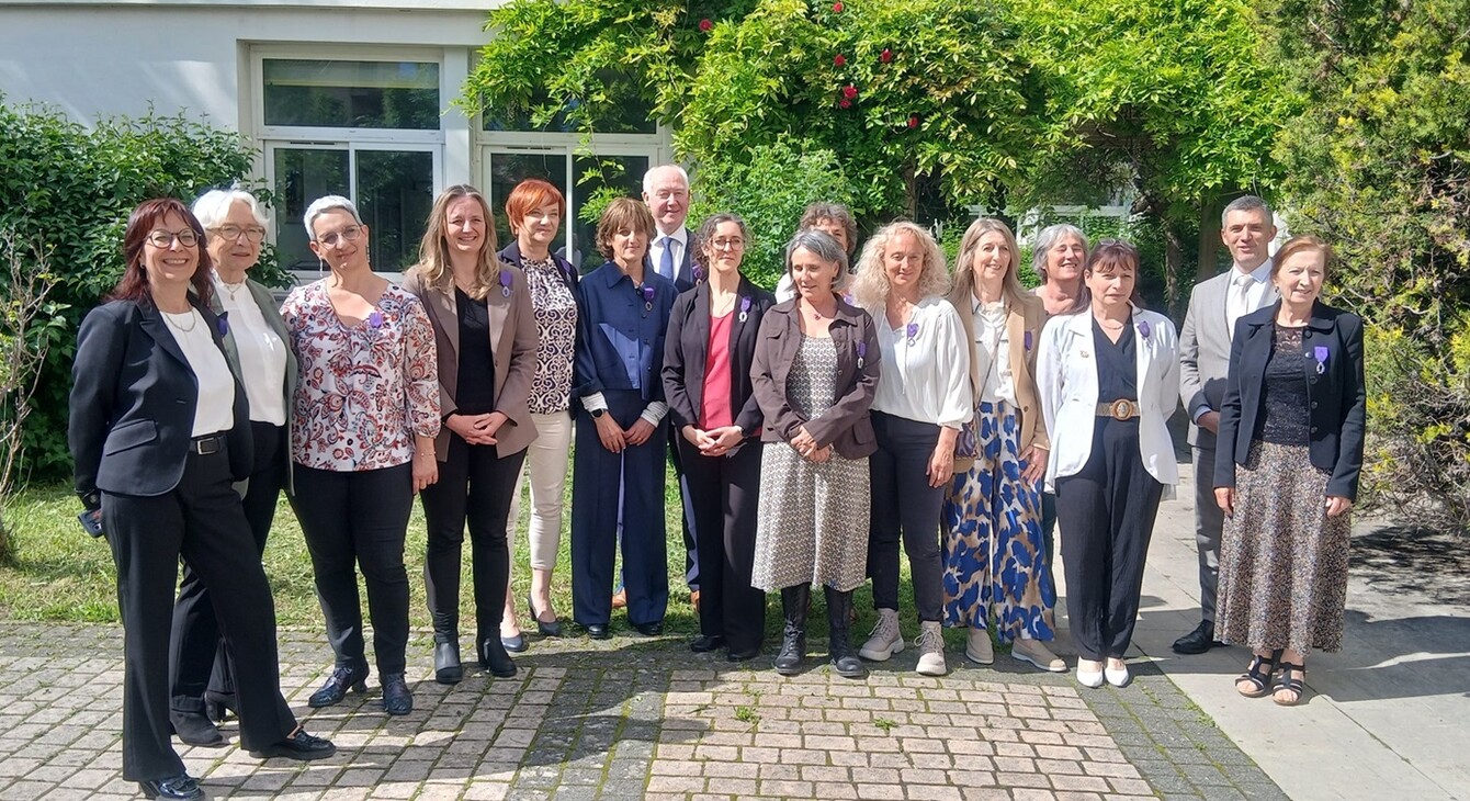 Récipiendaires des Palmes Académiques des Hautes-Alpes en Mai 2025 en présence de Monsieur MEISS DASEN des Hautes-Alpes et Madame GRENIER, Présidente de la section Amopa des Hautes-Alpes