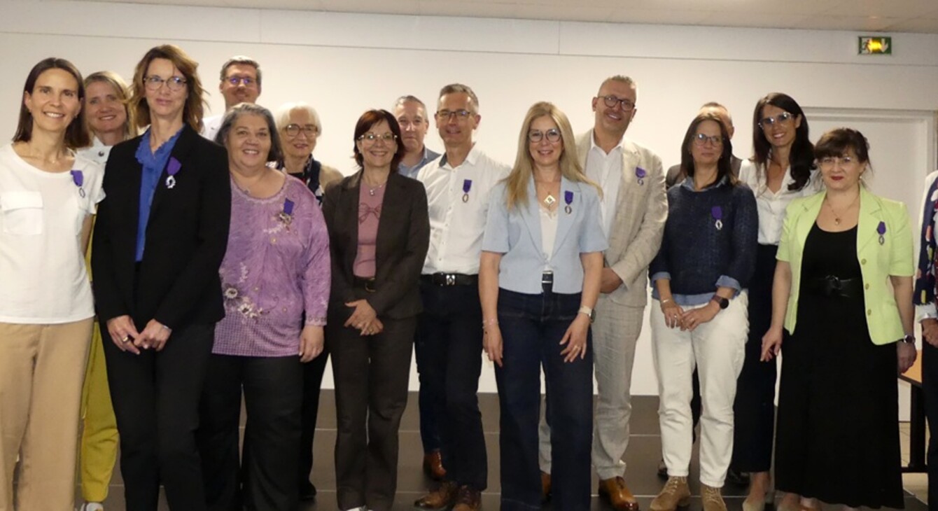 Promotion des Palmes académiques de juillet 2025 avec les parrains marraines